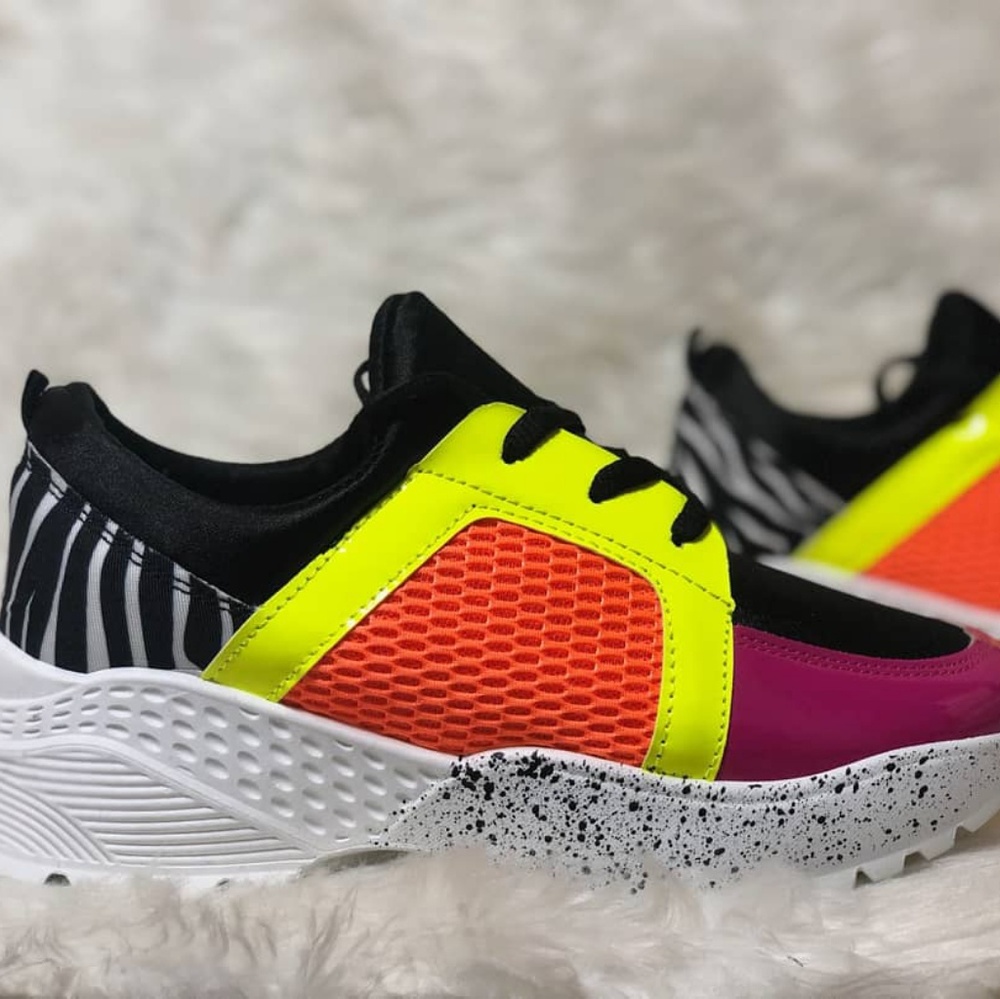 Sneakers